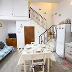 Maison Giselle, Piscina E Mare Holiday home