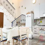 Maison Giselle, Piscina E Mare Holiday home