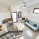 Holiday home Maison Giselle, Piscina E Mare *