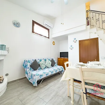 Maison Giselle, Piscina E Mare Дом отдыха *