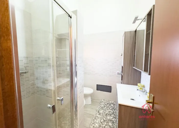 Maison Giselle, Piscina E Mare