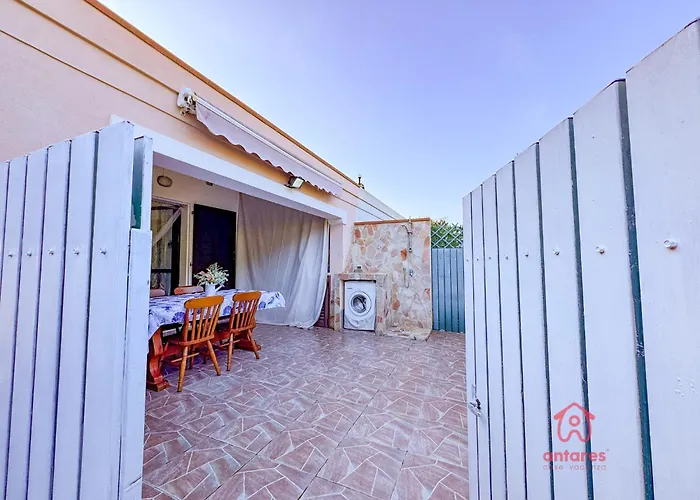 Maison Giselle, Piscina E Mare *